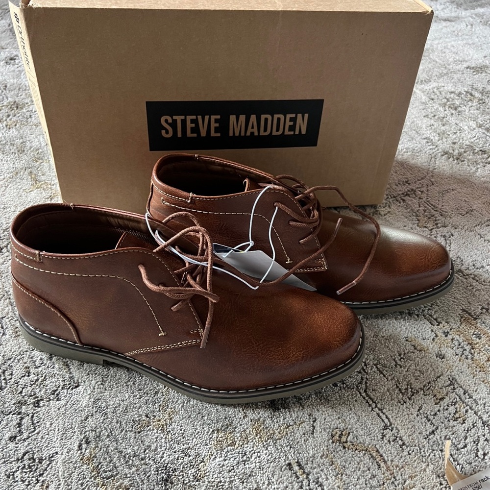 New Men’s 9.5 Steve Madden Men's Tan Chukka Boots